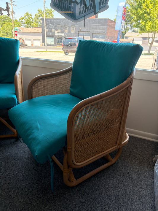 Accent chair
