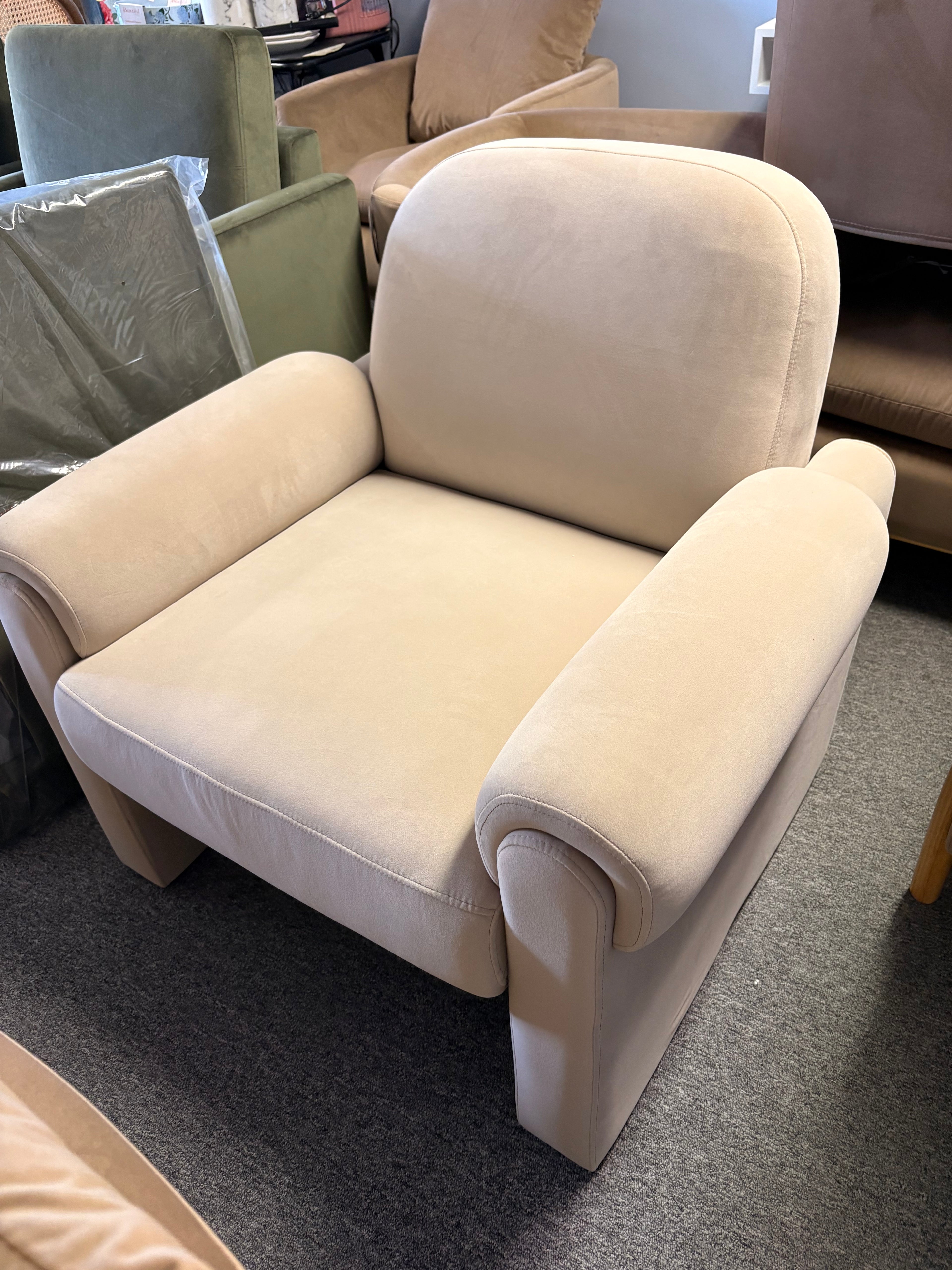 Accent chair